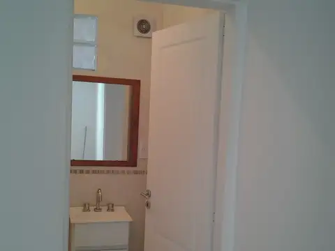 Depto Tipo Casa en Venta con 1 cocheras