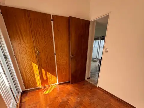 Depto Tipo Casa en Venta en Caballito Sur, USD 105.000
