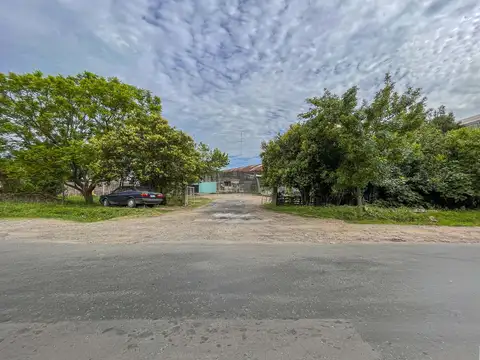 Terreno baldío en zona industrial