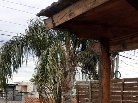 DEPARTAMENTO TIPO CASA 2 AMBIENTES
