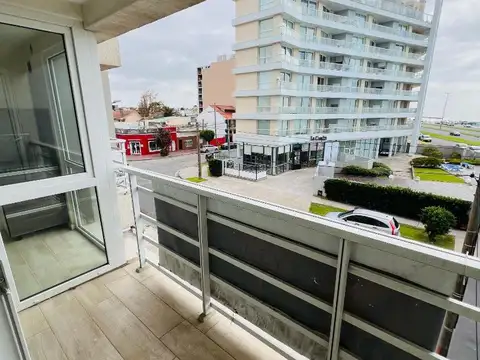 Departamento en Venta en Parque Luro, USD 135.000