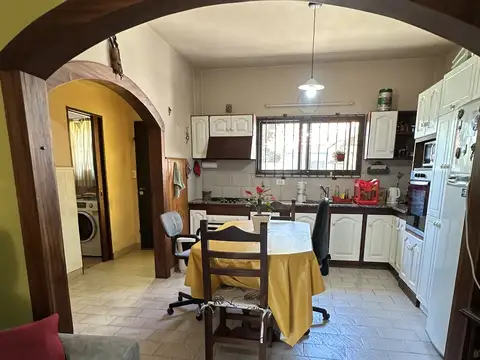 Casa en venta con local independiente – Cerrito 2559, Temperley