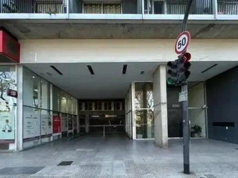 Excelente cochera fija en Chacarita .
