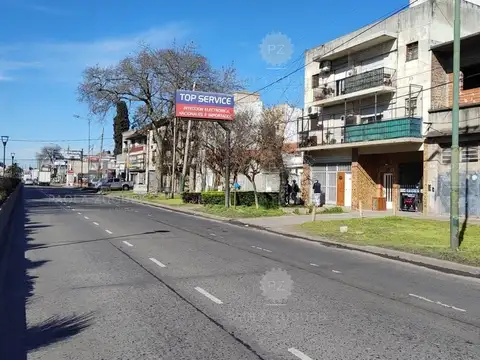 Avenida Hipólito Yrigoyen 12000