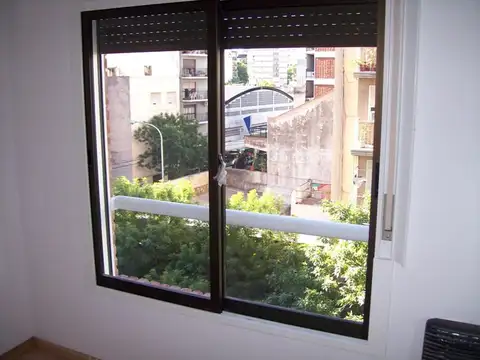 Departamento en Alquiler en Parque Centenario, $ 900.000