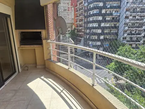 Depto 2 Amb c/Parrilla en el balcon alquiler en Parque Centenario