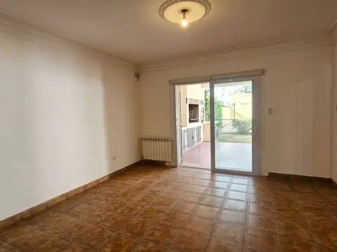 Casa 6 ambientes con 3 baños