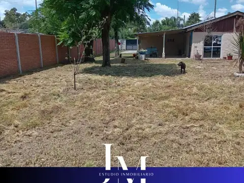 Casa en Alquiler con 1 cochera