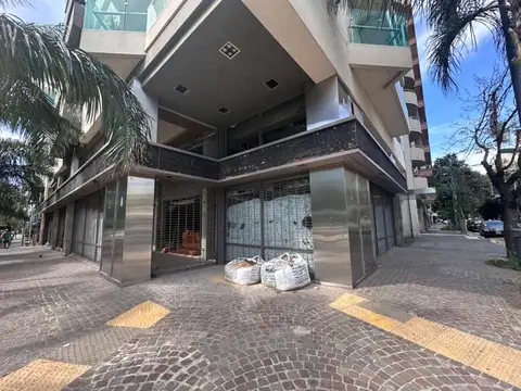 Local en Venta en Villa Luro, USD 2.000.000