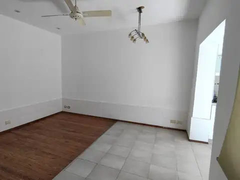 Depto Tipo Casa 5 ambientes con 1 baño