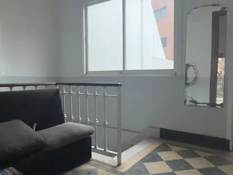 Depto Tipo Casa en Venta 60 años