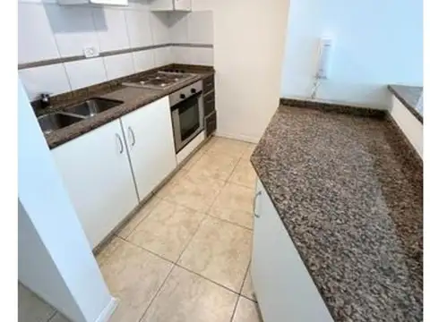 Departamento en Alquiler en Lanus Oeste, $ 440.000