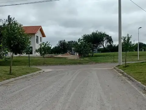 SE VENDE LOTE EN BARRIO TEJAS 4