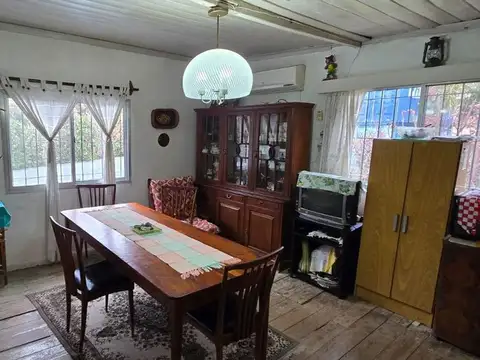 Casa 2 ambientes con 1 baño