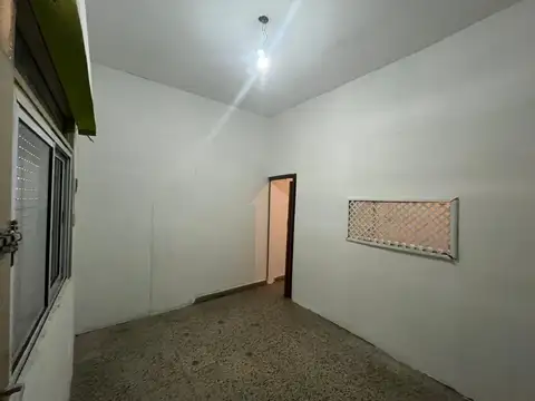 Monoambiente dividido en alquiler en Villa Bonich