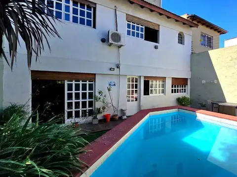 Venta Casa 4 Amb Playroom Cochera Pileta V. Devoto