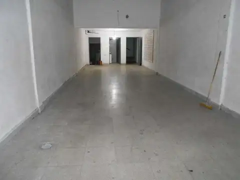 DEPOSITO 230 EN 3 PLANTAS- CERCANO CENTRO COMERCIAL TEXTIL-