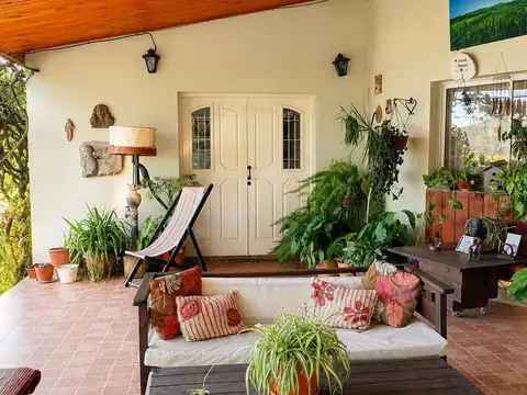 Casa 5 ambientes con 3 baños