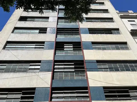 Retasada Cochera en Barrio Norte