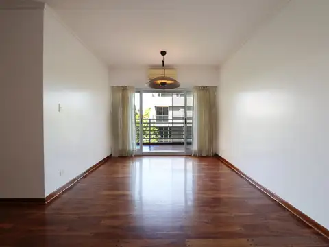 Alquiler de departamento 4 ambientes con cochera en Colegiales