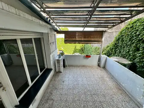 Servando Bayo al 1000. Echesortu Oeste. Entre San Juan y San Luis