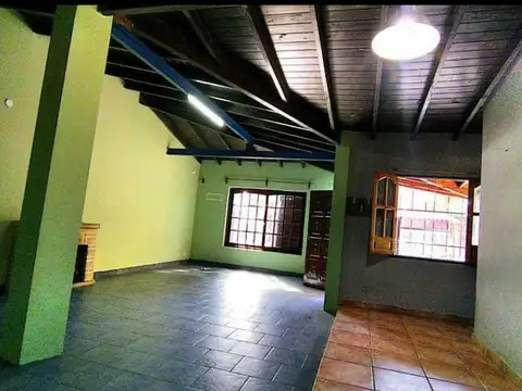 Casa en Venta en Garin, USD 75.000