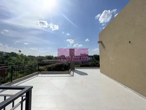 Casa en Venta con 1 cochera