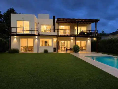 Casa  en Venta en San Marco al rio, con amarra y muelle, Villanueva, Tigre