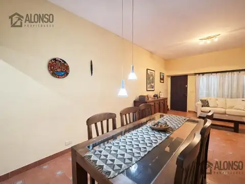 Depto Tipo Casa en Venta de 4 ambientes