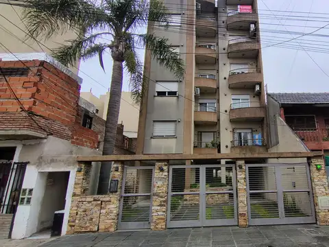 DEPARTAMENTO 1 AMBIENTE CON COCHERA