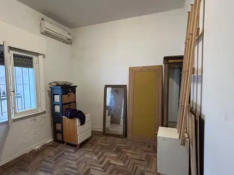 Depto Tipo Casa en Alquiler con 1 cocheras