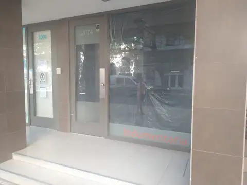 Local en Alquiler en Abasto, $ 600.000