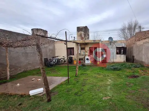 Casa 4 ambientes con 1 baño