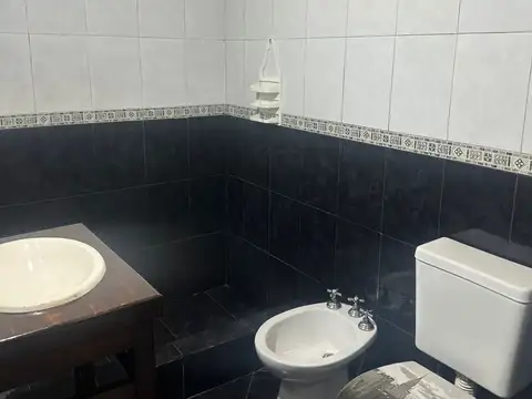 Depto Tipo Casa en Alquiler en Villa Dominico, $ 480.000