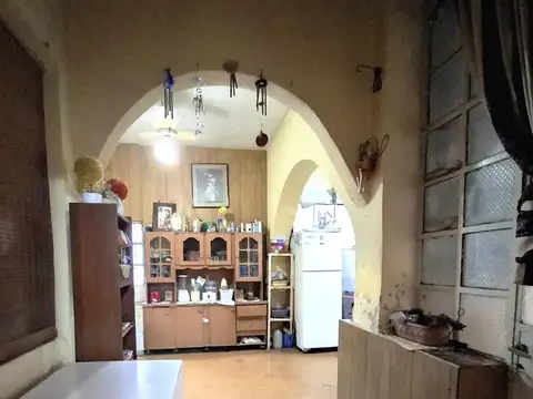Venta de Casa en Lomas de Zamora Oeste con patio y parrilla