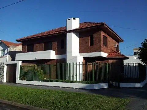 Chalet en muy buena ubicacion 