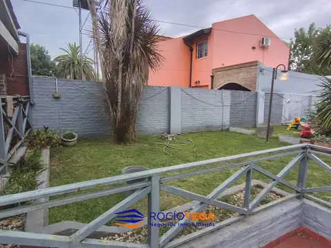 Casa 5 ambientes con 1 baño