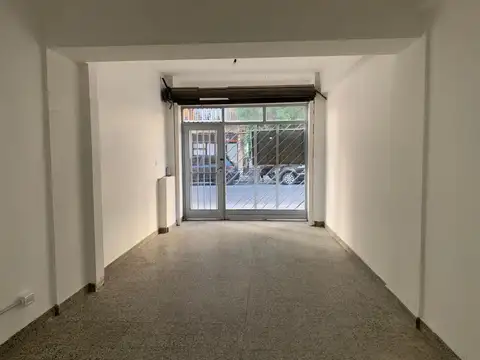 VENTA Local Comercial en Artigas y Gaona - Flores Norte - con Renta