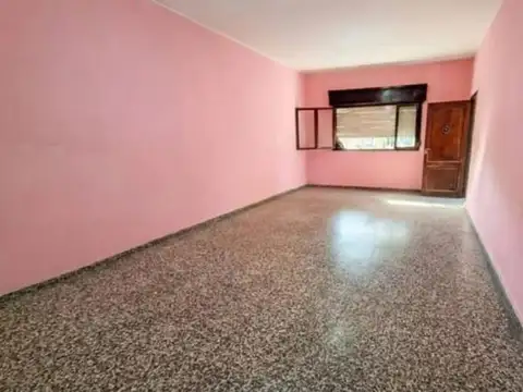 Casa en venta - 2 Dormitorios 1 Baño - Berazategui