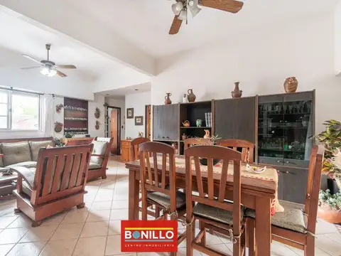 Depto Tipo Casa en Venta 50 años