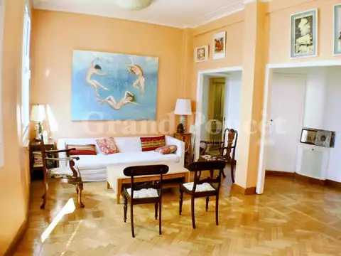 Venta Semipiso 4 Ambientes en Esquina Super Luminoso