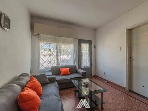 Juan Acosta 4700
