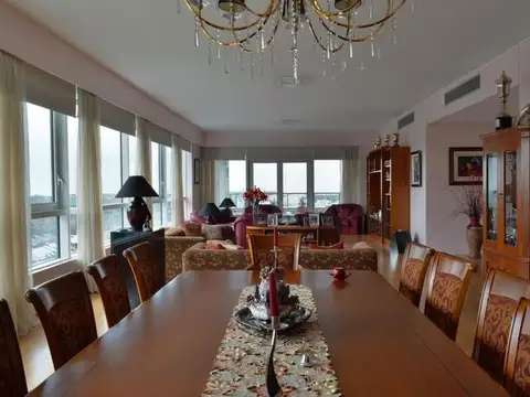 Departamento en Venta con 4 cocheras