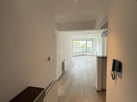 Departamento en Alquiler con 2 cocheras