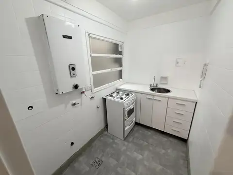 VENTA DEPTO 2 AMBIENTES, RECICLADO, CABALLITO - CID CAMPEADOR