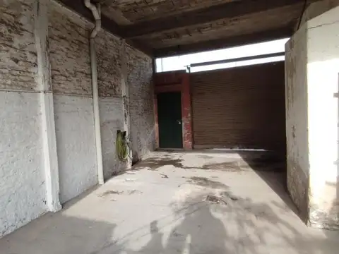 Venta  Vivienda c/ local en Jose Leon Suarez