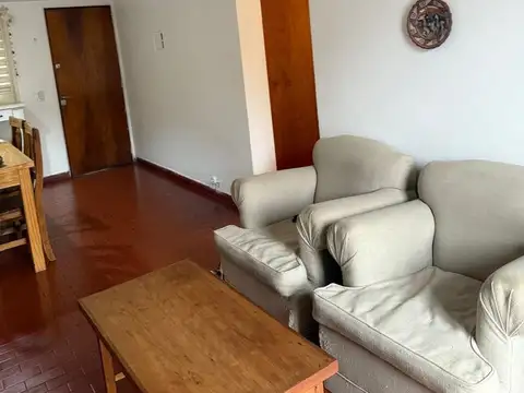 Avenida Sobremonte 800