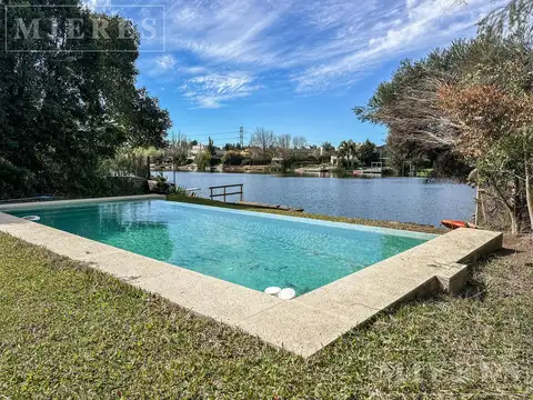 Casa en Venta al Este