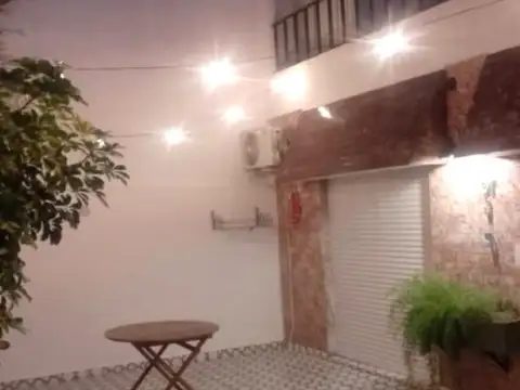 Crespo al 3400 *   Ph 3 amb.,patio terraza,lavadero,parrilla,133m2.