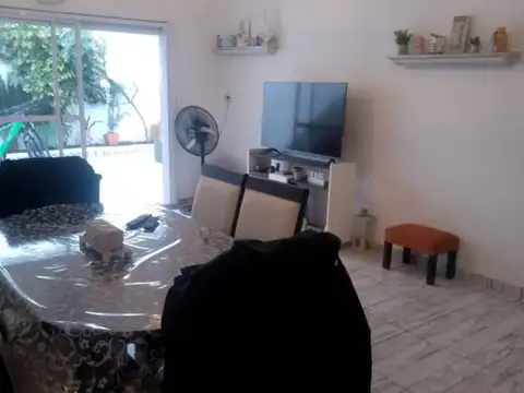 Depto Tipo Casa en Venta 50 años